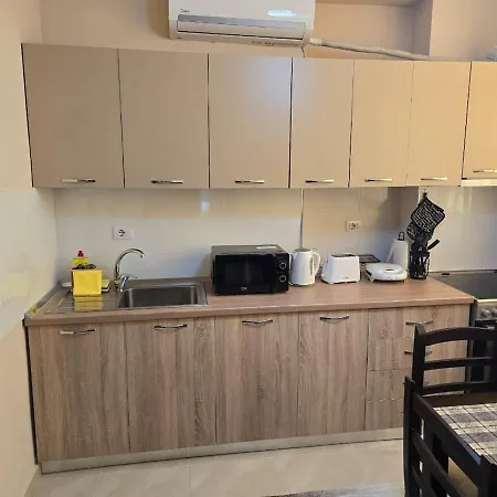 Apartman Bellis Center *